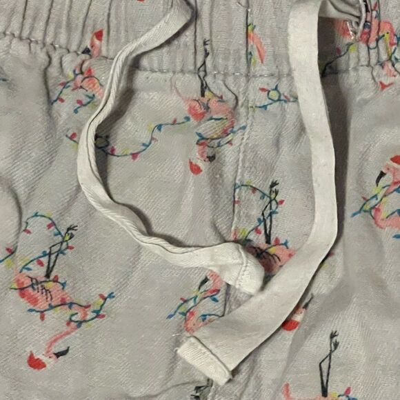 Adorable Old Navy size L Christmas flamingo pajama pants - Picture 5 of 6